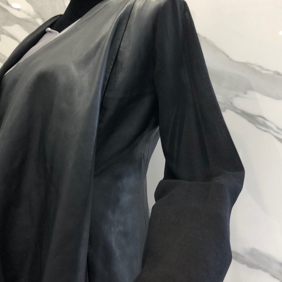 Black blazer - Picture 5 of 5